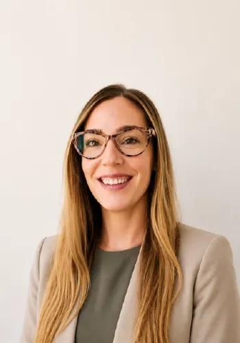 team-image-Erin